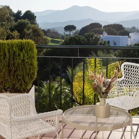 Casa Mila - Luxury 2br With Swimming Pool Apartment *